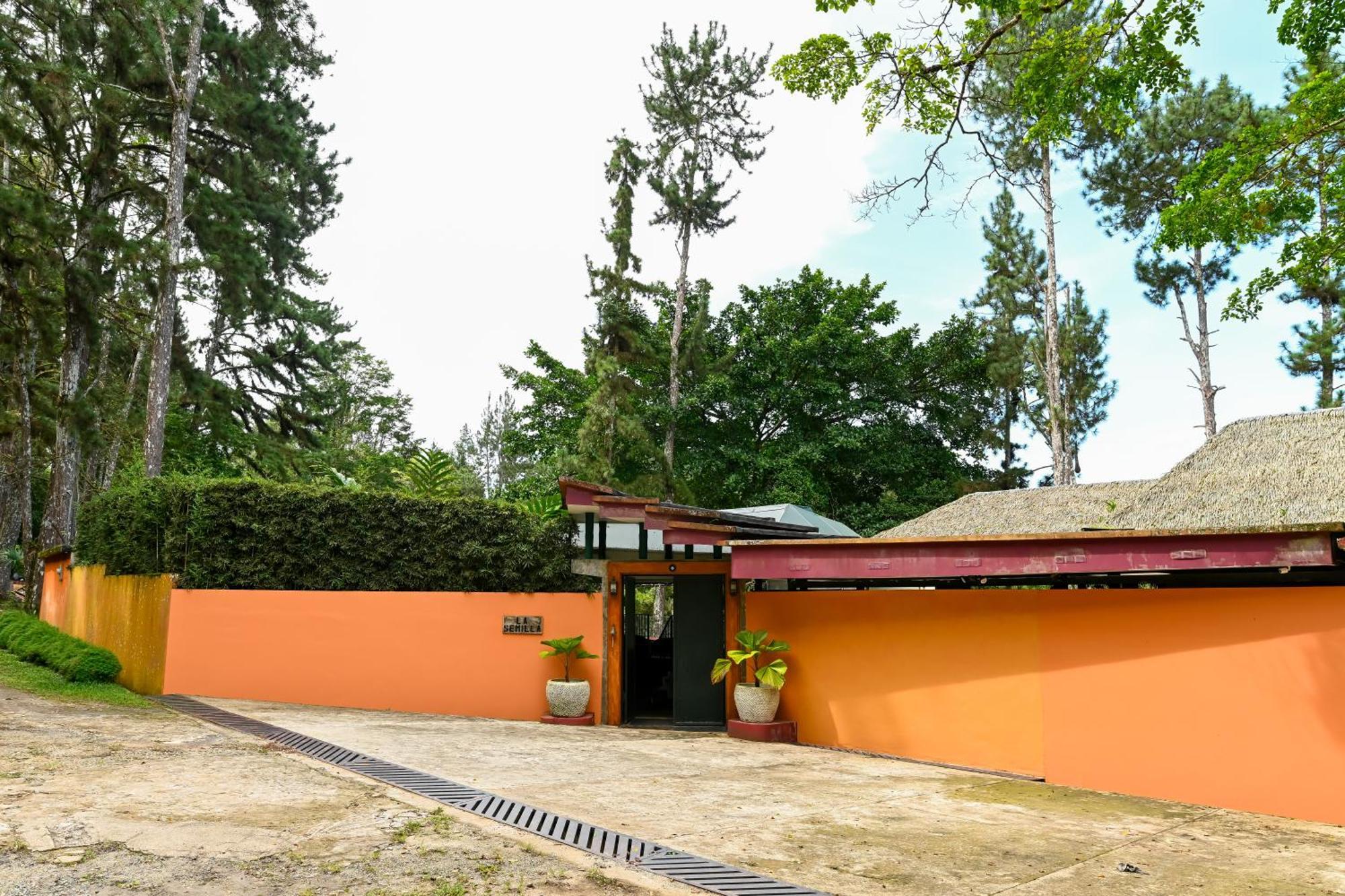 La Semilla Ecolodge แซร์โรอาซูล ภายนอก รูปภาพ